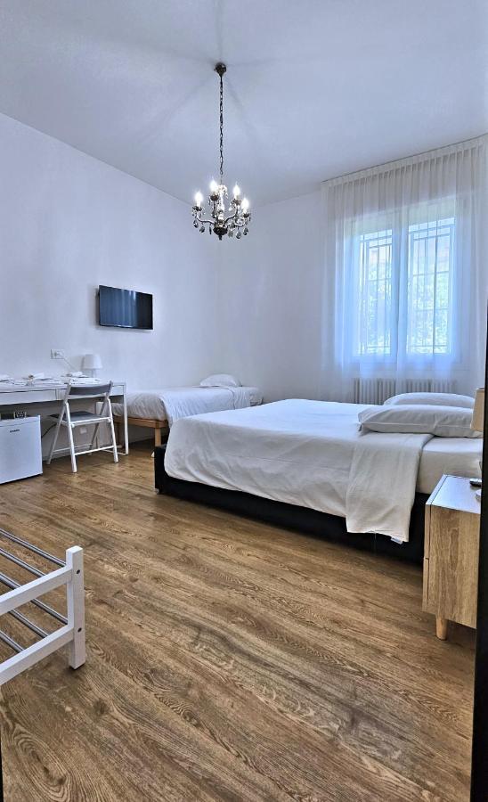 La Ca' Bianca Affittaly Apartments كاستينازو المظهر الخارجي الصورة